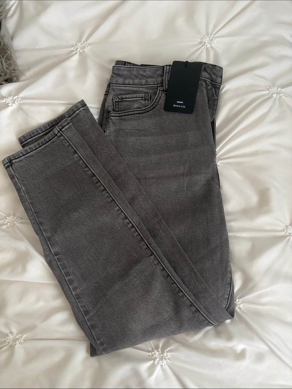 RW&CO. Women's Straight-Leg Gray Jeans